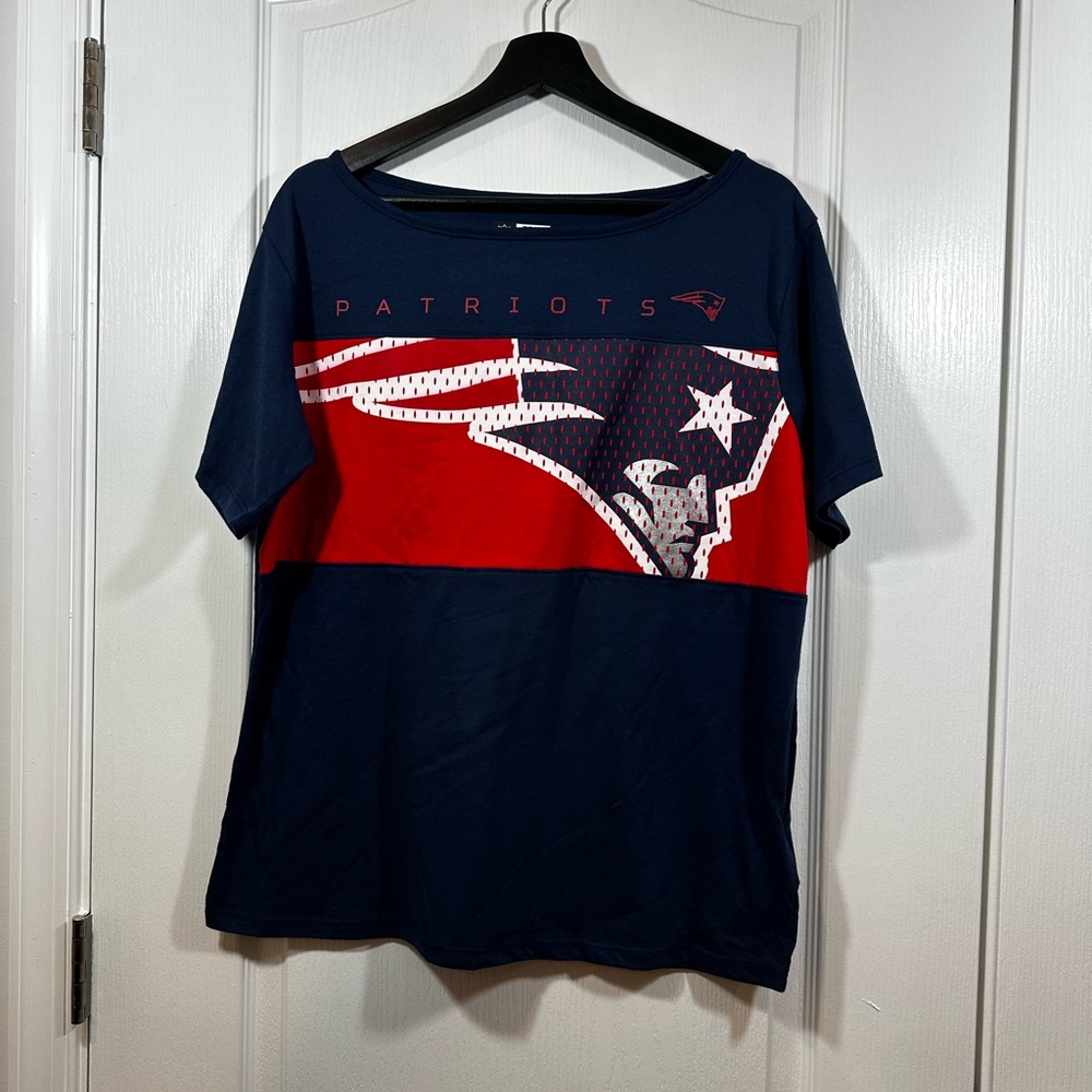 NFL Women's New England Patriots Team Apparel